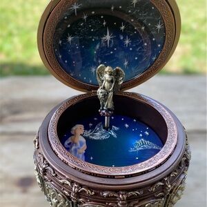 Vtg Retro Style Music Box Constellation Zodiac Twirling Goddess With Lid Lights
